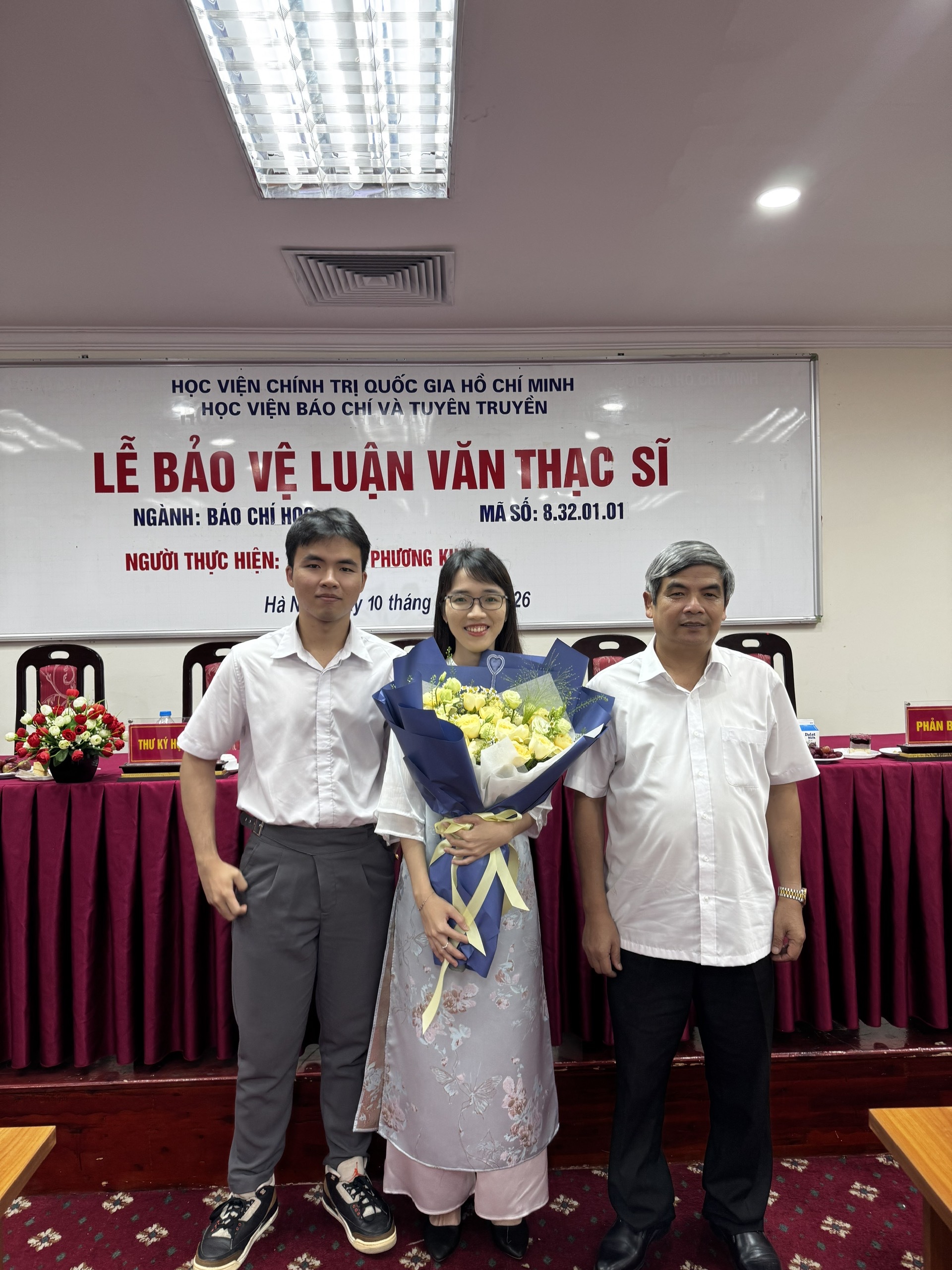 Nghi&ecirc;n[-]cứu[-]về[-]th&ocirc;ng[-]tin[-]nạn[-]nh&acirc;n[-]chất[-]độc[-]da[-]cam[-]tr&ecirc;n[-]b&aacute;o[-]mạng[-]điện[-]tử